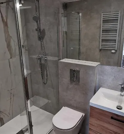 Wow Flou Przystan Letnica 700m Plaza * גדנסק