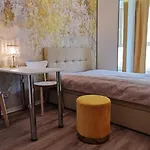 Wow Flou Przystan Letnica 700m Plaza Gdańsk