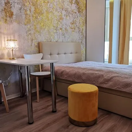 Wow Flou Przystan Letnica 700m Plaza Danzig