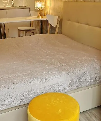 Wow Flou Przystan Letnica 700m Plaza